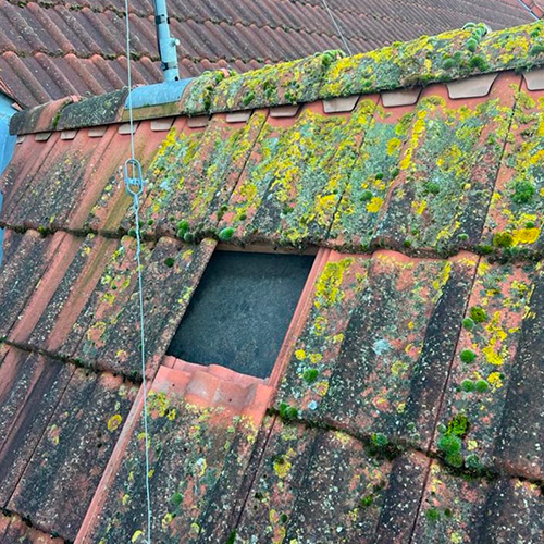 Dépannage de toiture en urgence à Mantes-la-Jolie (78200) dans les Yvelines