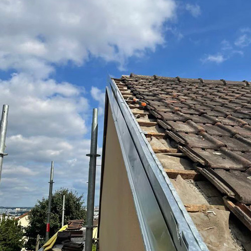 Nettoyage et démoussage de toiture à Rambouillet (78120) dans les Yvelines